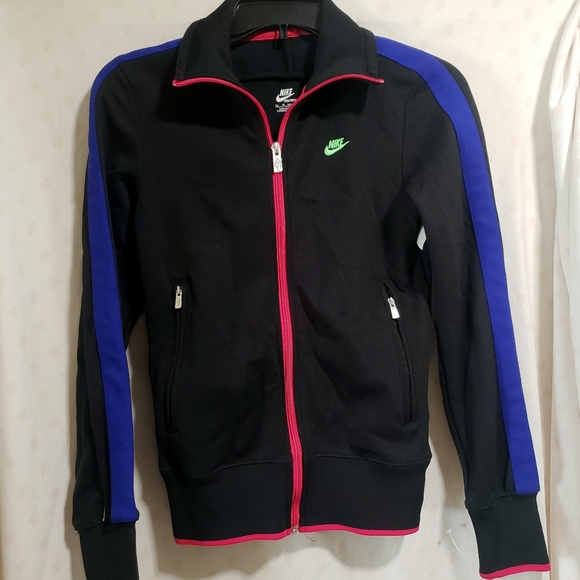Nike Tops - 🌸2/$15 Like new Nike womens performance Jacket